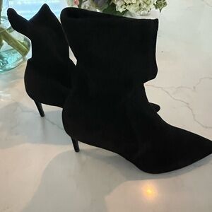 Stuart weitzman wren suede booties